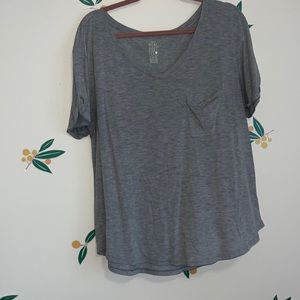 Aerie comfy pocket Tshirt with rolled sleeves XL